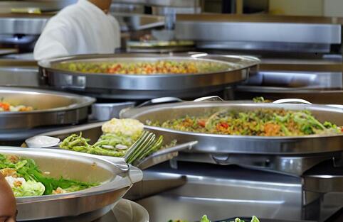 在大學食堂里包個窗口掙錢嗎？需要考慮哪些因素